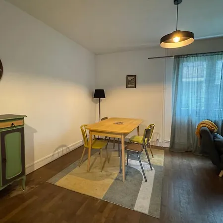 Cozy Flat Near Downtown Καν